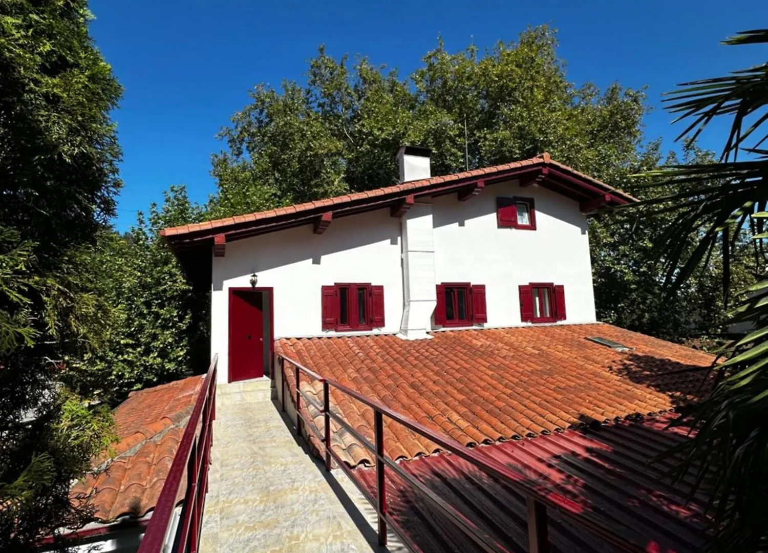 Atico De 2 Habitaciones Con Parking Privado, Irun location